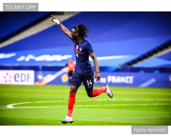 卡马文加联赛表现亮眼，后防新星崛起引关注