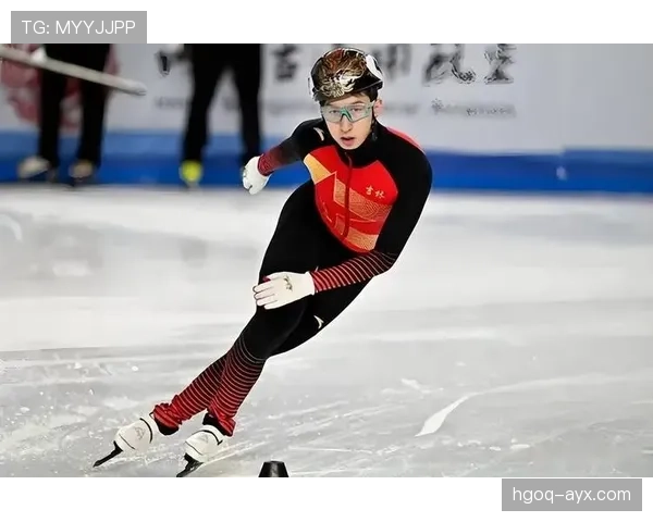 武大靖比赛穿得比明星还时髦，私下却是个悄悄拼命的家伙啊